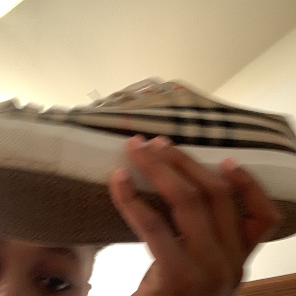The Burberry in good condition I just need a some new shoes - Picture 12 of 16